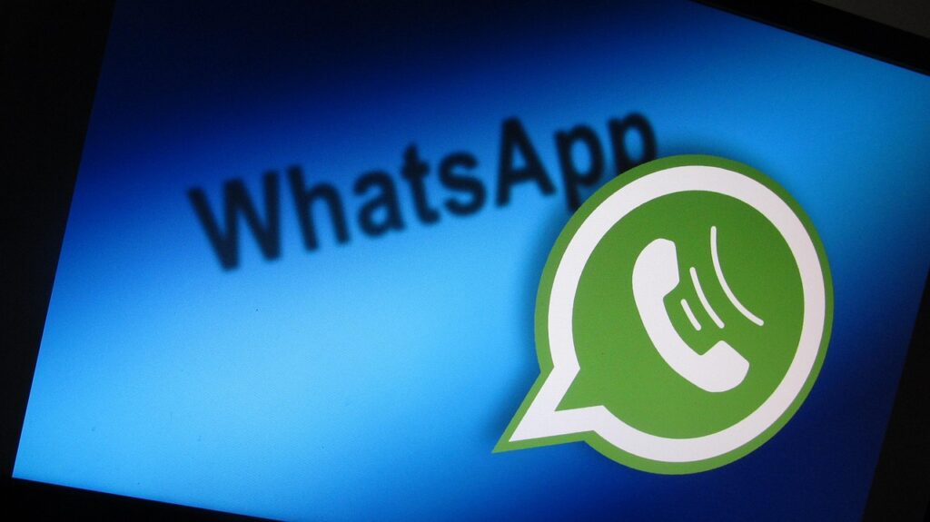 whatsapp, communication, social networks, smartphone, communicate, phone, internet, network, social, green, lecture, to speak, cells, communicative, soon, logo, graphics, diagram, whatsapp, whatsapp, whatsapp, whatsapp, whatsapp